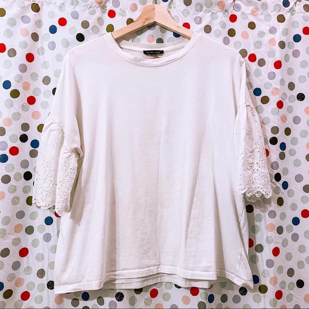 White Boutique Blouse with Lace sleeves